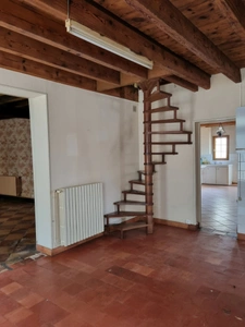 Maison en pierres 190 m² avec dépendances et terrain 1420 m²
