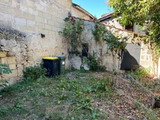 Local commercial 87 m² avec jardin centre-ville SAINTE TERRE 