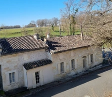 Maison en pierres 190 m² avec dépendances et terrain 1420 m²