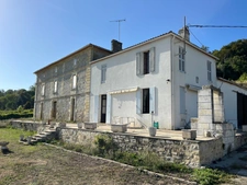 Maison en pierre 309 m² SAINT JEAN DE BLAIGNAC (33)