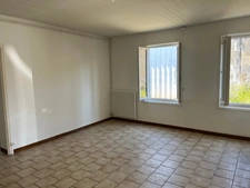 Maison de plain pied 102 m² avec garage et jardin 