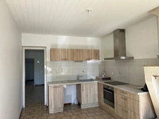 Maison de plain pied 102 m² avec garage et jardin 