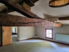Maison en pierres 190 m² avec dépendances et terrain 1420 m²