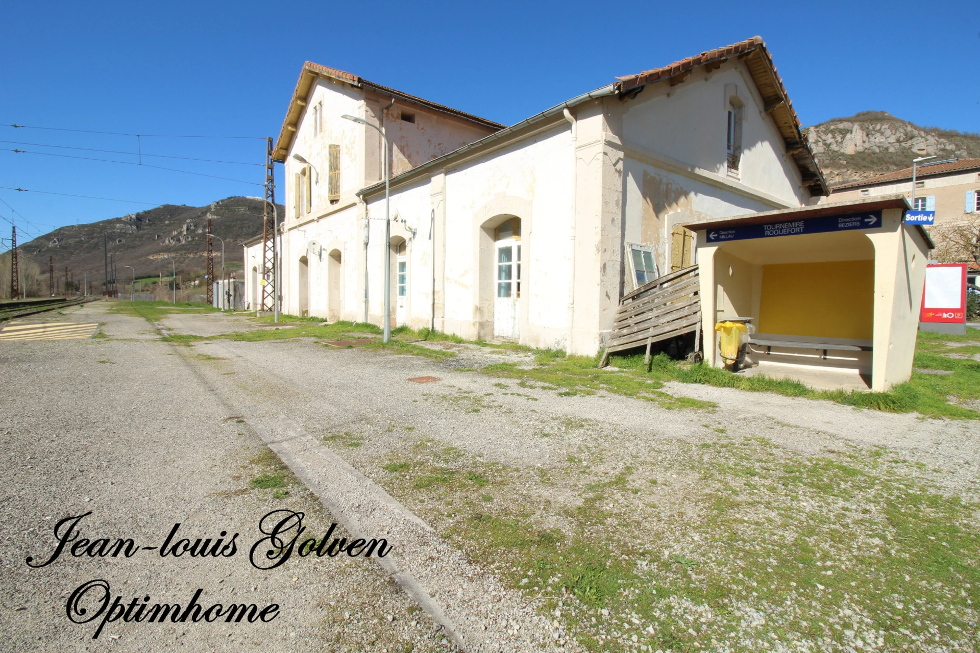Immeuble 2 pièces 418 m² · à Tournemire · 418 m² · 155 000 €