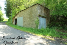 Maison à vendre avec de beaux volumes, à quelques minutes de Brousse-le-château (12)