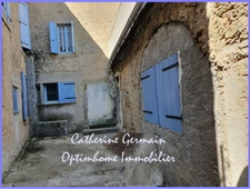 À Laure-Minervois (11) – Ensemble immobilier à rénover : un projet global plein de potentiel