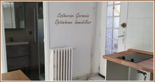 A louer à Moussoulens ; maison de village ; 2 chambres ; 1 cour ; 1 dépendance, 1 terrasse.