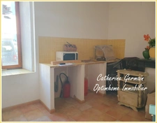 En exclusivité, à vendre à Montbrun des Corbières ; Ensemble composé de 2 maisons en cours de rénovation, d’une magnifique cave viticole le tout sur un terrain de 1409m².