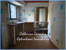À Laure-Minervois (11) – Ensemble immobilier à rénover : un projet global plein de potentiel