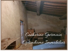 A Malves en Minervois, en exclusivité : maison de village à réinventer avec cour, terrasse et dépendance.