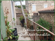 A vendre, à La Caunette - Maison de village avec cour, balcon et annexe