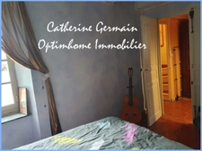 A vendre, à La Caunette - Maison de village avec cour, balcon et annexe