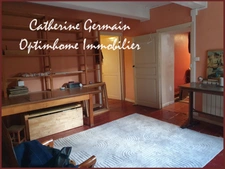A vendre, à La Caunette - Maison de village avec cour, balcon et annexe