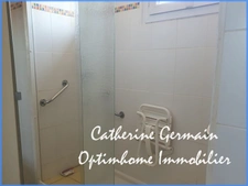 A vendre, Carcassonne - Lumineuse maison familiale avec jardin, terrasses et véranda.