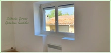 A louer à Moussoulens ; maison de village ; 2 chambres ; 1 cour ; 1 dépendance, 1 terrasse.