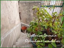 A vendre, à La Caunette - Maison de village avec cour, balcon et annexe