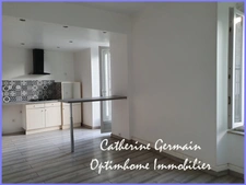 En exclusivité, à vendre à Aigues Vives (11), une maison de village avec un grand garage, une cour et une terrasse – à rénover.