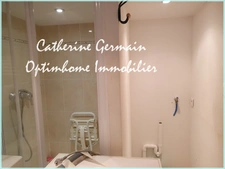 A vendre, Carcassonne - Lumineuse maison familiale avec jardin, terrasses et véranda.