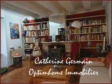 A vendre, à La Caunette - Maison de village avec cour, balcon et annexe