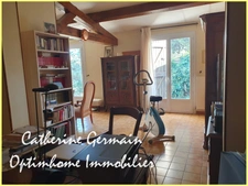 A vendre, Carcassonne - Lumineuse maison familiale avec jardin, terrasses et véranda.