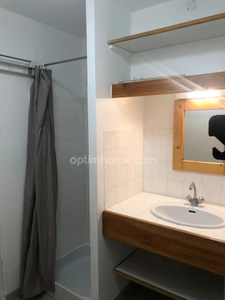 Immeuble 10 appartements + salle de restauration et cuisine professionnelle