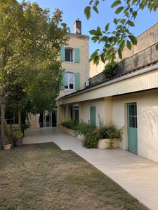 Le charme de l’ancien, de beaux volumes et un grand jardin SAINTE LIVRADE SUR LOT (47)