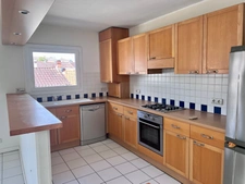 Appartement lumineux de 90 m² avec terrasse et parking sécurisé – Centre-ville de Villeneuve-sur-Lot (47)