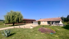 Lougratte (47 )Ancien corps de ferme – 2 logements – 1,22 ha – 600 m² de dépendances