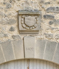 Propriété de caractère en pierre avec dépendances – Dolmayrac