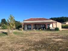 Charmante maison en pierre rénovée – – Terrain 4 000 m² – Entre Agen et Villeneuve