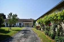 Ancien corps de ferme à vendre à Lougratte – 2 logements – dépendances – 1 hectare