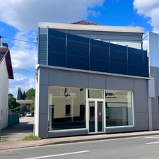 Idéal investisseur ou projet mixte : commerce + habitation en plein centre-ville.