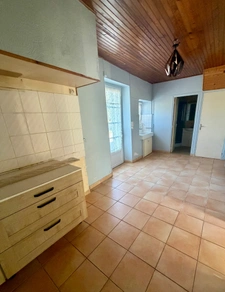 Charmante maison de plain-pied de 187 m² avec jardin arboré – Ladignac, Trentels (47)