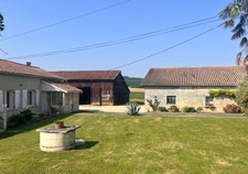 Lougratte (47 )Ancien corps de ferme – 2 logements – 1,22 ha – 600 m² de dépendances