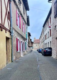 Casseneuil (47) - Maison de village rénovée avec potentiel 