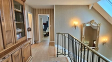 Grande maison Familiale avec Garage et Jardin - Proche Centre-bourg et Commodités 