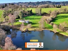 TERRAIN DE LOISIR AVEC ETANG ET MAISONNETTE DE REPOS + APPENTI + GARAGE - CADRE CALME ET VERDOYANT