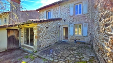 MAISON EN PIERRE 6P AVEC GRANGES ET JARDINS - CALME ET CAMPAGNE
