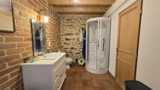 MAISON EN PIERRE RENOVEE 7P + JARDIN - ENVIRONNEMENT CAMPAGNE - PROCHE MONTS DE BLOND