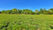 Terrain 2 000,00 m² ORADOUR SUR GLANE - Calme et Campagne