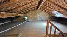MAISON EN PIERRE 6P AVEC GRANGES ET JARDINS - CALME ET CAMPAGNE