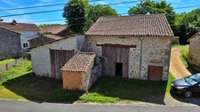 MAISON EN PIERRE 6P AVEC GRANGES ET JARDINS - CALME ET CAMPAGNE