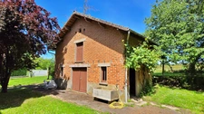 Maison de Maitre à rénover avec Jardin et Dépendances - Centre-bourg - Proche commodités