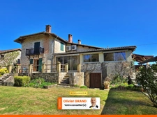 Grande maison familiale en Pierre avec Jardin - Piscine et Ruisseau- Proche saint-Junien