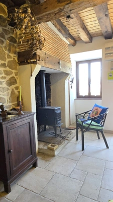 MAISON EN PIERRE RENOVEE 7P + JARDIN - ENVIRONNEMENT CAMPAGNE - PROCHE MONTS DE BLOND