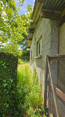 TERRAIN CONSTRUCTIBLE 1560M² - ENVIRONNEMENT CALME - CAMPAGNE