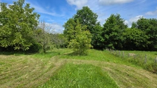 TERRAIN CONSTRUCTIBLE 1560M² - ENVIRONNEMENT CALME - CAMPAGNE