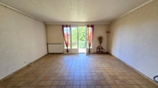 Maison Familiale de 9 chambres avec Grange et Jardin - Centre-Bourg - Calme et Tranquilité