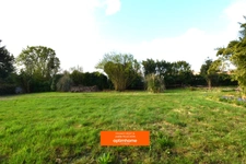 Terrain 784 m² en Haut-FLOIRAC