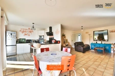 À vendre – Au calme, maison familiale traditionnelle 4 chambres + bureau sur terrain de 1 550 m² piscinable